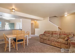 Photo #6: 986719 Listing