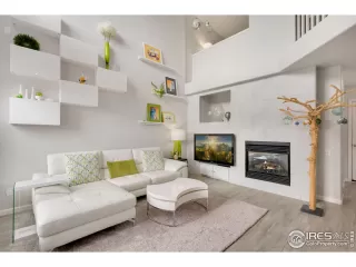 Photo #3: 986821 Listing