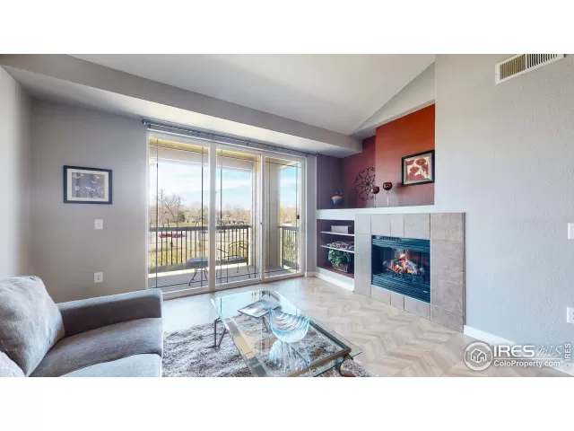 MLS: 986842 Condo For Sale