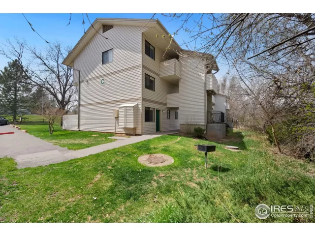 MLS: 986870 Condo For Sale