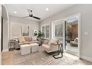 Photo #3: 986979 Listing 