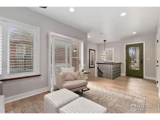 Photo #4: 986979 Listing 