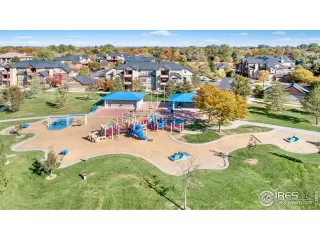 Photo #2: 986981 Listing