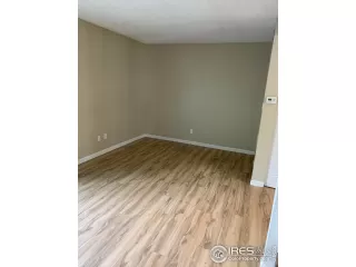 Photo #4: 987006 Listing