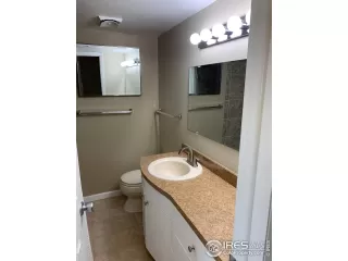 Photo #6: 987006 Listing