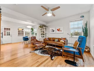 Photo #5: 987010 Listing