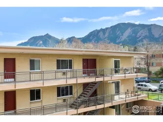 Photo #4: 987119 Listing 