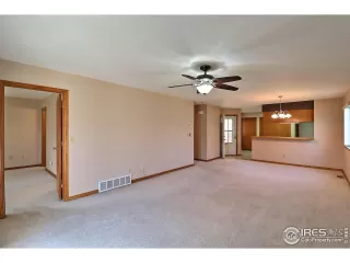 Photo #5: 987130 Listing