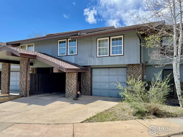 MLS: 987160 Condo For Sale