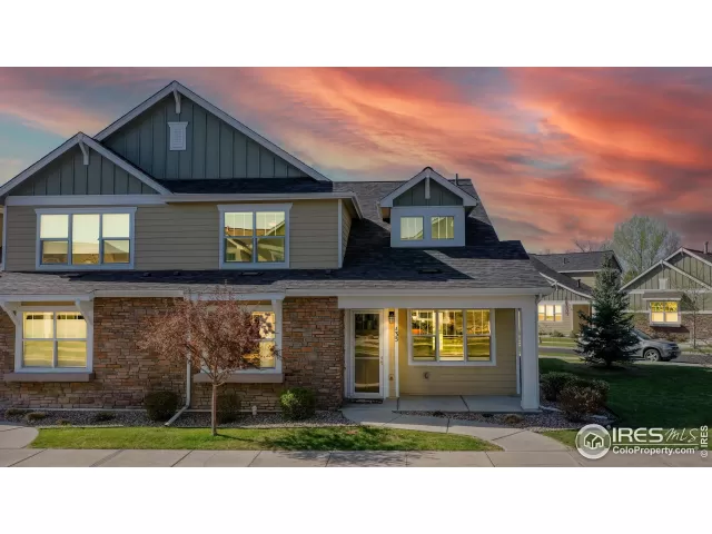 MLS: 987162 Condo For Sale