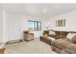 Photo #4: 987291 Listing