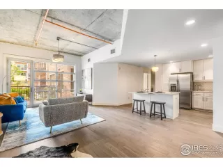 Photo #3: 987297 Listing