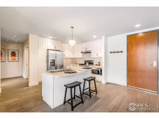 Photo #4: 987297 Listing