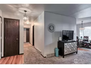 Photo #5: 987331 Listing 