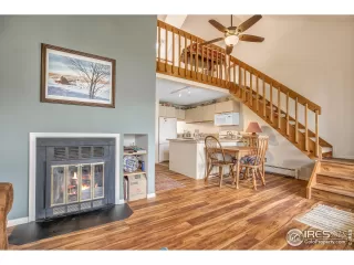 Photo #6: 987394 Listing