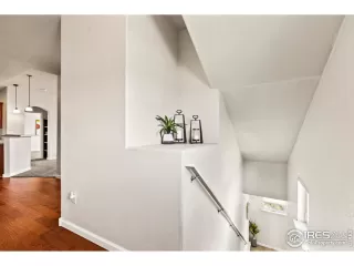 Photo #4: 987408 Listing