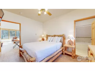 Photo #5: 987472 Listing