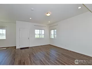 Photo #5: 987481 Listing 