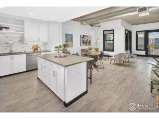 Photo #2: 987491 Listing