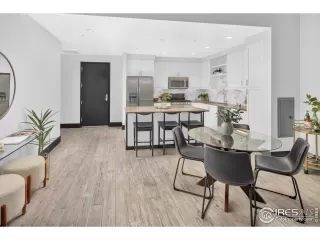 Photo #3: 987491 Listing