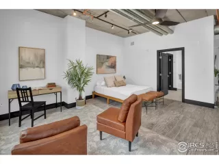 Photo #6: 987491 Listing