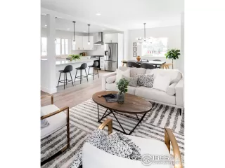 Photo #2: 987555 Listing