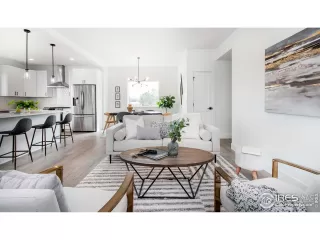 Photo #3: 987555 Listing