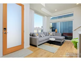 Photo #2: 987603 Listing