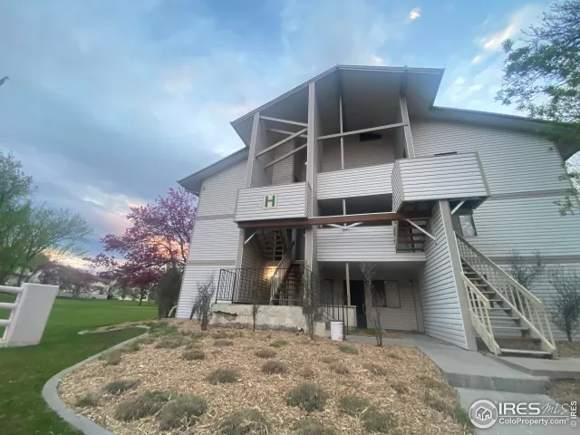 MLS: 987693 Condo For Sale