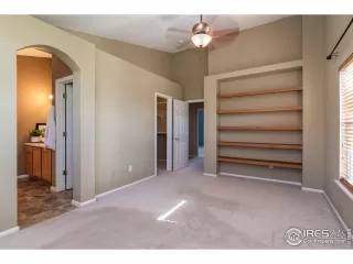 Photo #6: 987706 Listing