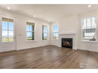 Photo #4: 987716 Listing 