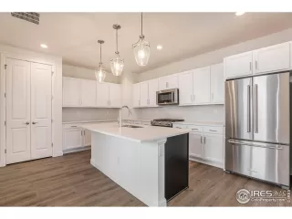 Photo #6: 987716 Listing 