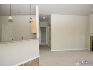 Photo #5: 987744 Listing