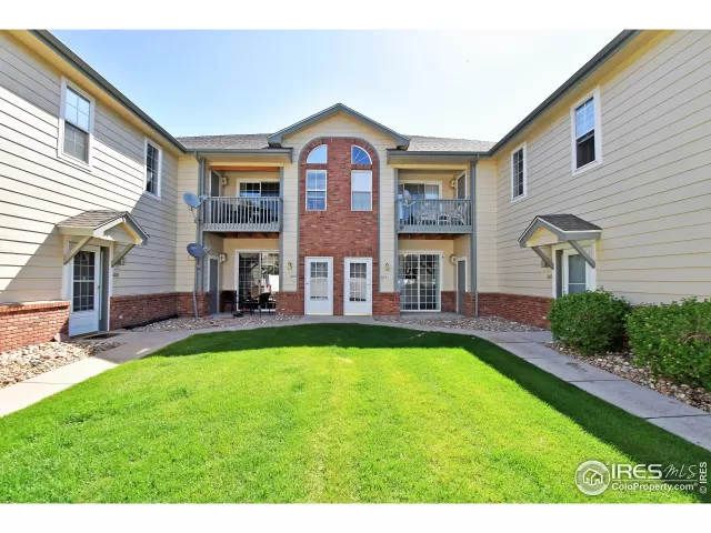 MLS: 987762 Condo For Sale