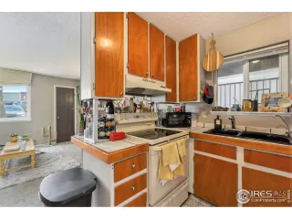 Photo #6: 987765 Listing