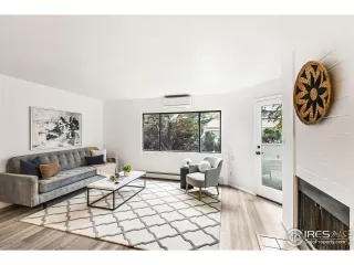 Photo #1: 987794 Listing