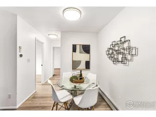 Photo #4: 987794 Listing