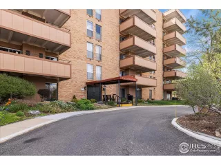 Photo #1: 987831 Listing