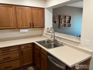 Photo #6: 987874 Listing