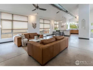 Photo #4: 987919 Listing 