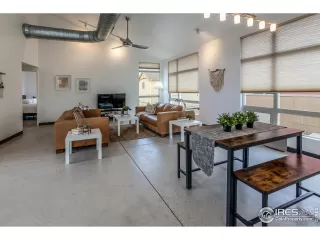 Photo #5: 987919 Listing 