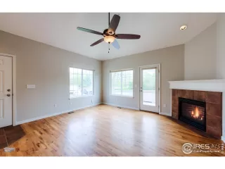 Photo #4: 987925 Listing