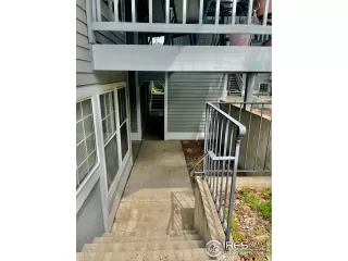 Photo #2: 987932 Listing