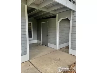 Photo #4: 987932 Listing