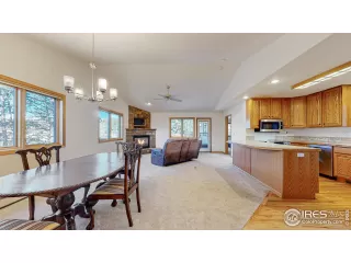 Photo #2: 988017 Listing