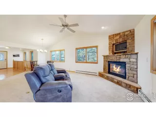 Photo #3: 988017 Listing