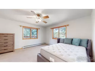 Photo #6: 988017 Listing