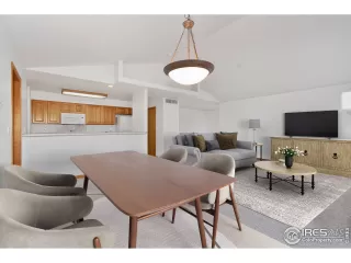 Photo #5: 988030 Listing