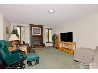 Photo #4: 988033 Listing