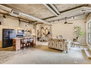 Photo #3: 988049 Listing